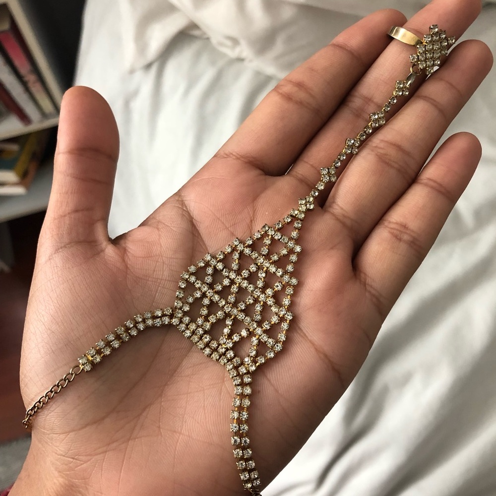 Hand bracelet w/ ring